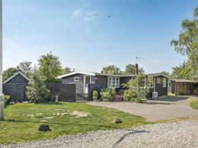 Holiday Home Tyyni - 75m from the sea by Interhome